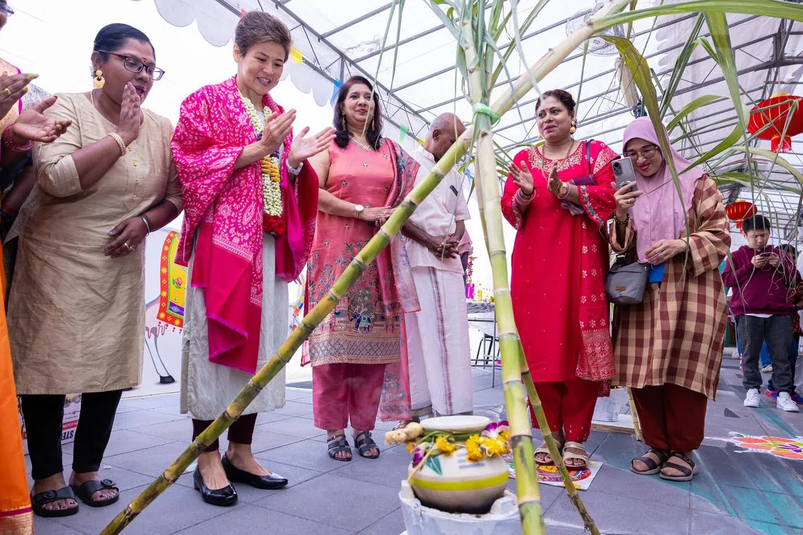 உட்லண்ட்ஸ் கேலக்ஸி சமூக மன்றத்தில் பொங்கல் விழா 