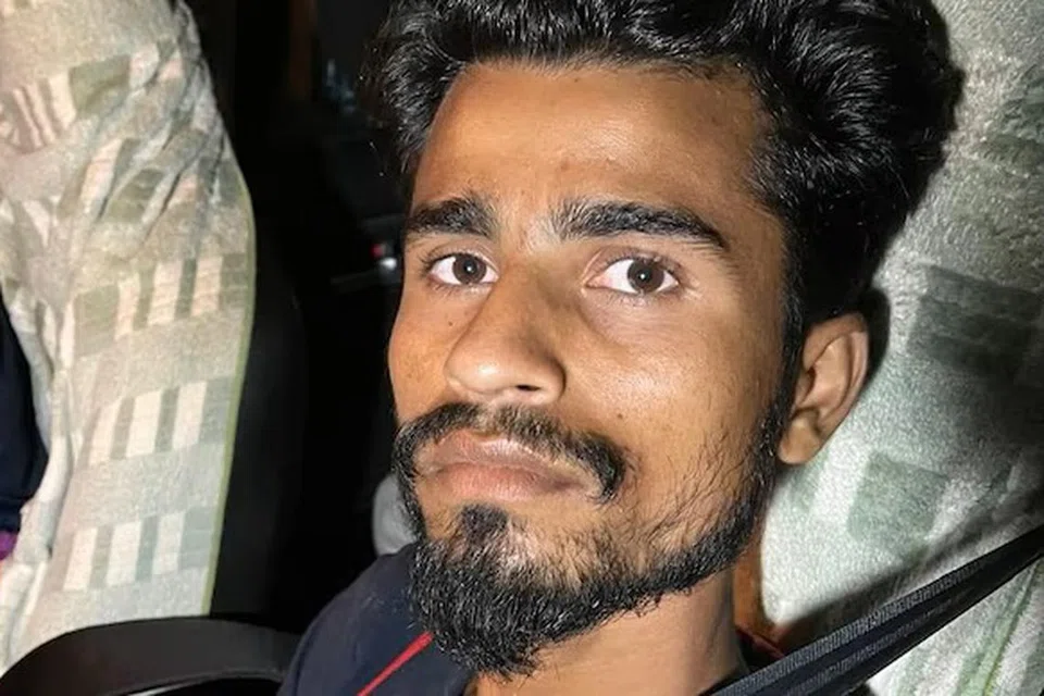 காவல்துறையின் பிடியிலிருந்து தப்பியோடியபோது குளத்தில் விழுந்து மாண்ட தஃபசுல் இஸ்லாம்.