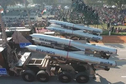 ‘பிரம்மோஸ்’ ஏவுகணைகளை வாங்க ஐக்கிய அமீரகச் சிற்றரசு ஆர்வம்