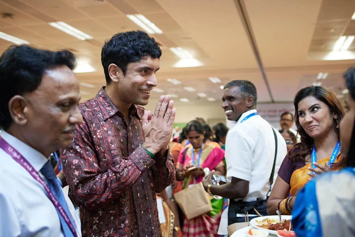 செயற்கை நுண்ணறிவில் கவனம் செலுத்தும் புது முயற்சிகள் சிங்கப்பூருக்குத் தேவையானவை: விக்ரம் நாயர், ஹமீது ரசாக் 