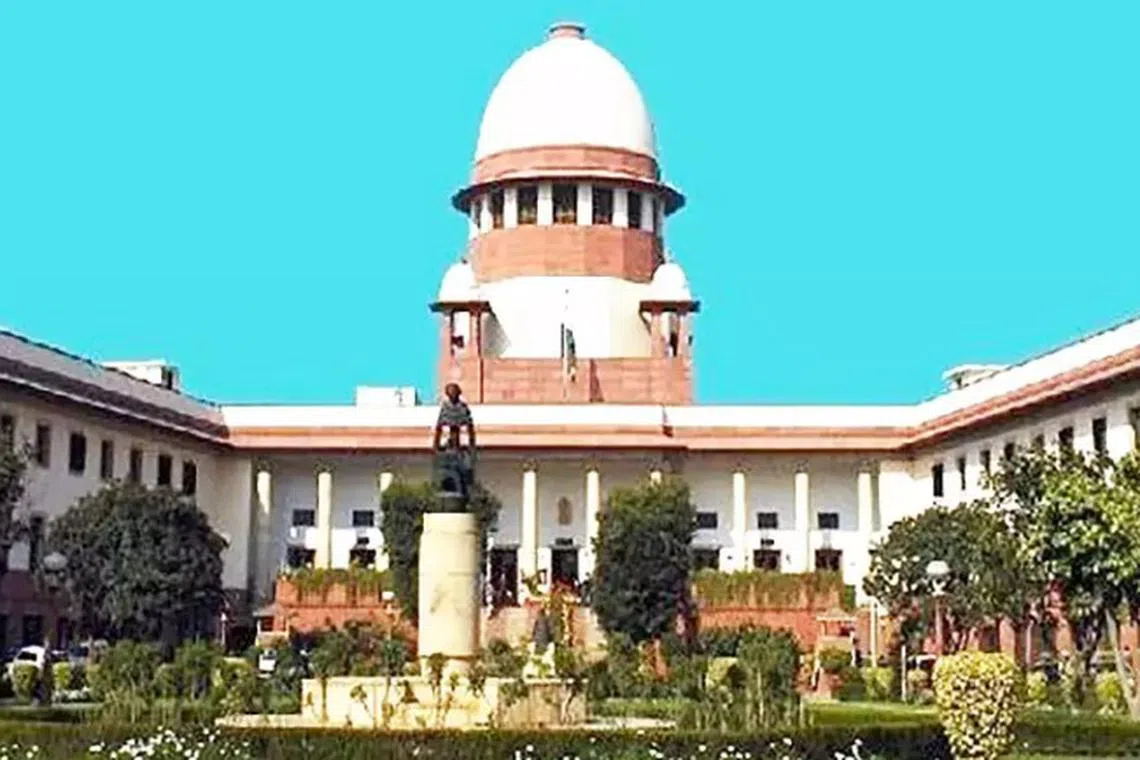 நீதிபதிகள் சமூக ஊடகங்களைப் பயன்படுத்தக் கூடாது: உச்ச நீதிமன்றம்