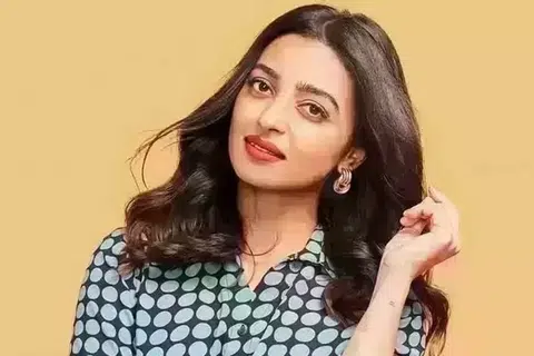 ராதிகா ஆப்தே.