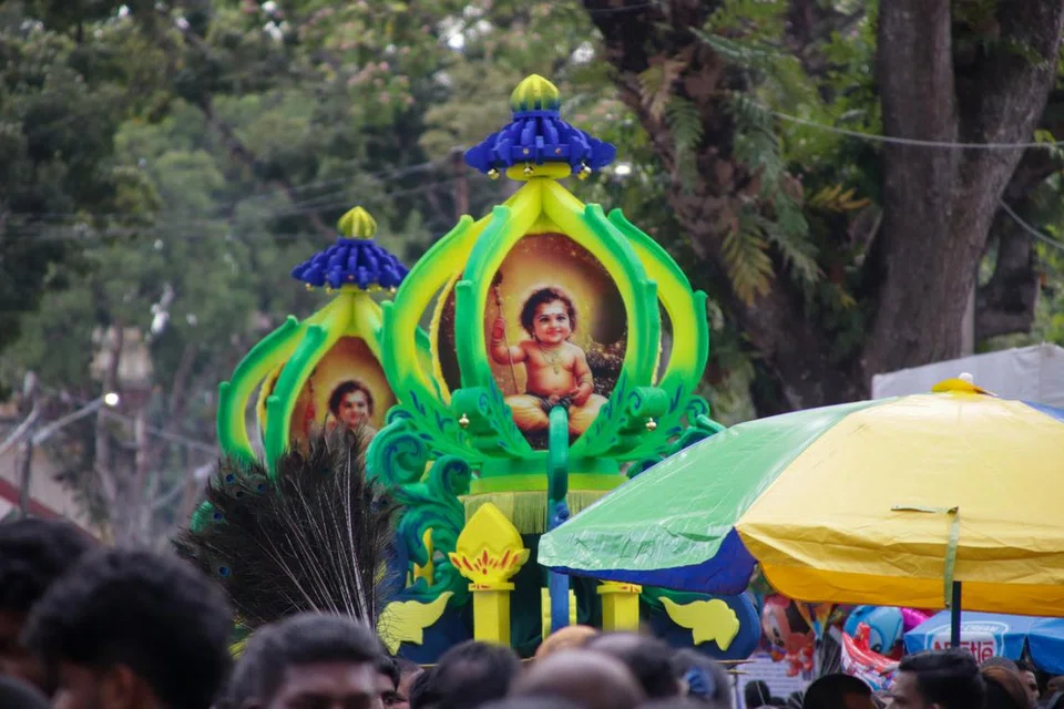 தண்ணீர் மலையில் வண்ணக் காவடிகள்