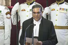 இந்திய உச்ச நீதிமன்றத்தின் புதிய தலைமை நீதிபதி சஞ்சீவ் கண்ணா.