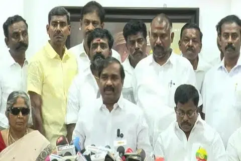 அடுத்தகட்டமாக, ஆதரவு இயக்கங்களுடன் கலந்தாலோசித்து கூட்டணி குறித்து முடிவு எடுக்கப்படும் என்றார் வேல்முருகன்.