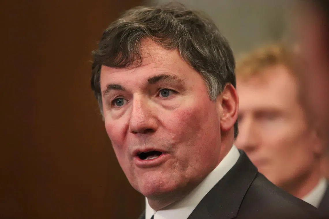 வரிகள் தொடர்பில் டிரம்ப்  நிர்வாகக் குழுவைச் சந்திக்கும் கனடிய அமைச்சர்கள்