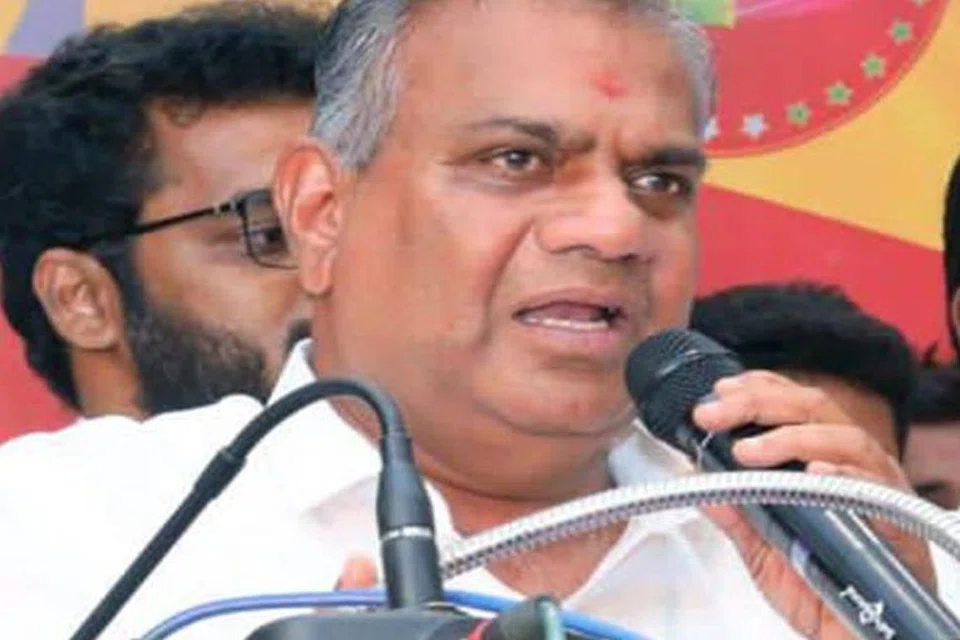 தவெக பொதுச் செயலாளர் ஆனந்த்.