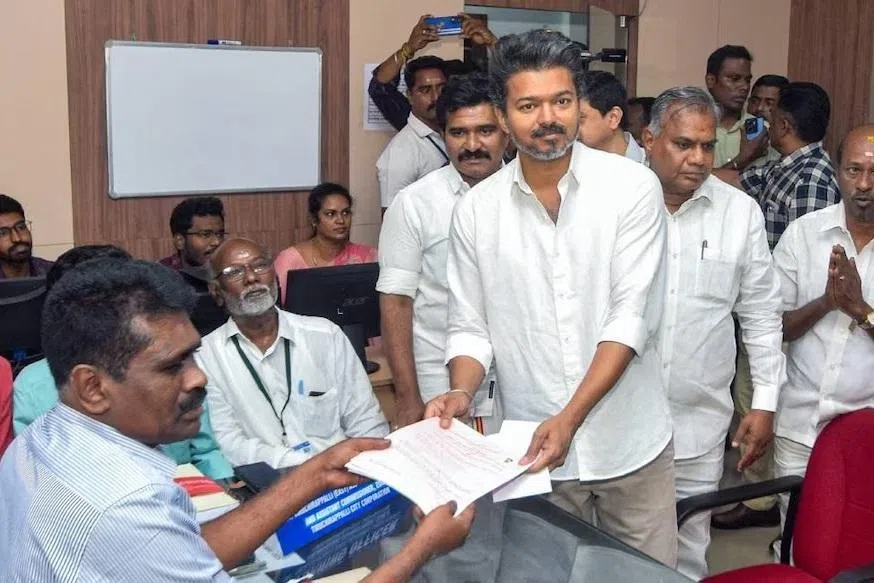 விஜய்யின் வேட்புமனுவில் சொத்து மதிப்பு உயர்வு, வழக்கு விவரங்கள் சேர்ப்பு