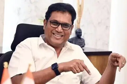 டிஆர்பி ராஜா.
