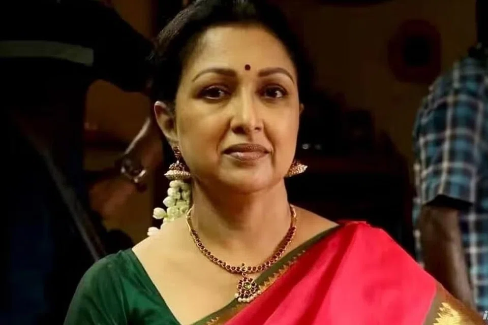 நடிகை கௌதமி.