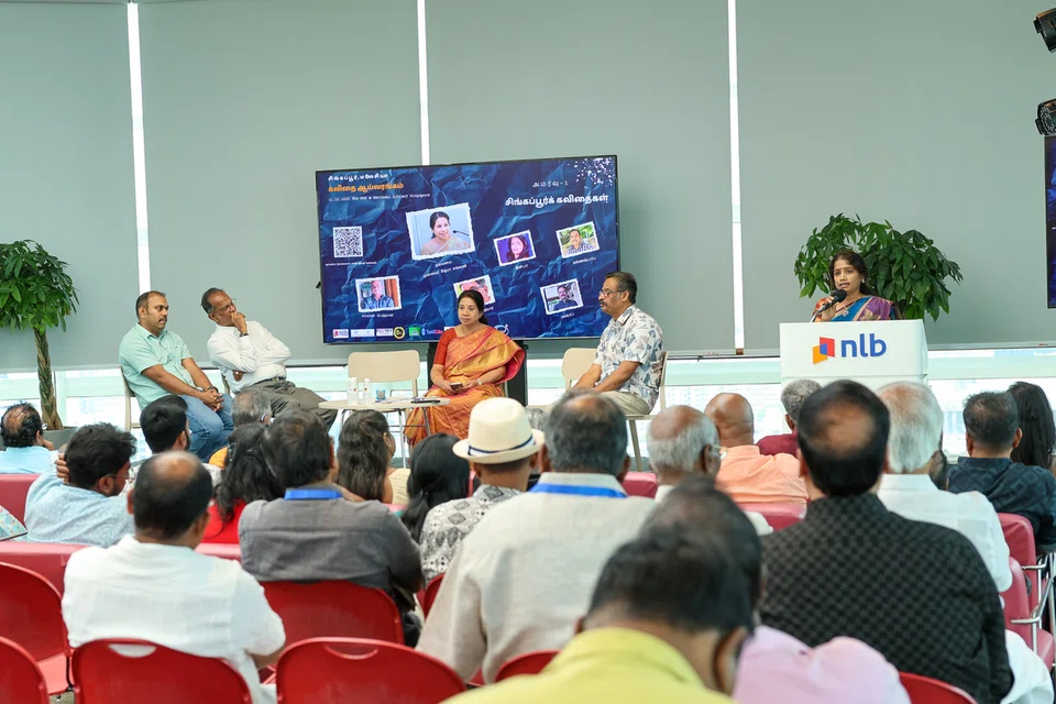 பன்மொழி கவிதைச் சூழலின் வளர்ச்சி, புலம்பெயர் அடையாளங்கள், சமகாலக் கவிதை விமர்சனங்கள் ஆகியவை குறித்து பல்வேறு கோணங்களில் ஆய்வுகள் வாசிக்கப்பட்டன.