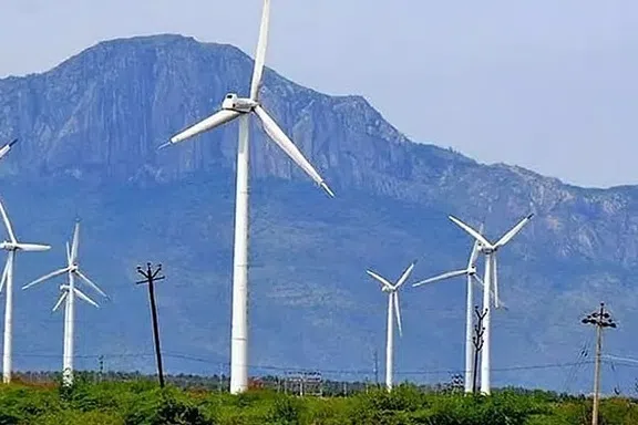 காற்றாலை மின் உற்பத்தியில் தமிழகம் புதிய உச்சம்