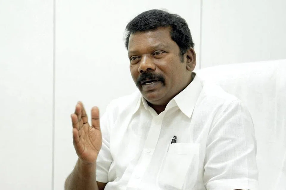அதானி சாலைப் போக்குவரத்து குழுமம் ரூபாய் 1,692 கோடி ஒப்பந்தத்தை பெற்றுள்ளது குறித்து தமிழக காங்கிரஸ் கமிட்டி தலைவர் செல்வப்பெருந்தகை கேள்வி.