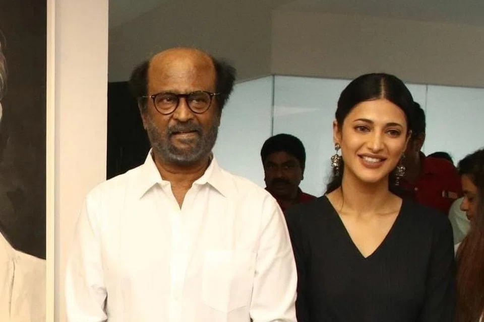 ரஜினியுடன் ஷ்ருதி.