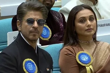 அம்மாவுக்கு மருந்து வாங்க பணமின்றி தவித்த ஷாருக்கான்