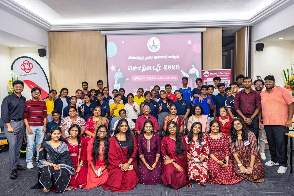 ‘சொற்சுடர் 2026’ல் கலந்துகொண்ட மாணவர்களும் ஏற்பாட்டுக் குழுவினரும்.