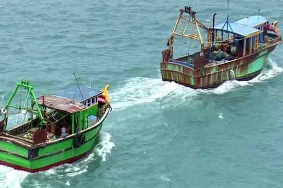ராமேசுவரம் மீனவர்கள் 14 பேரை விடுதலை செய்து இலங்கை மன்னார் நீதிமன்றம் உத்தரவிட்டுள்ளது.