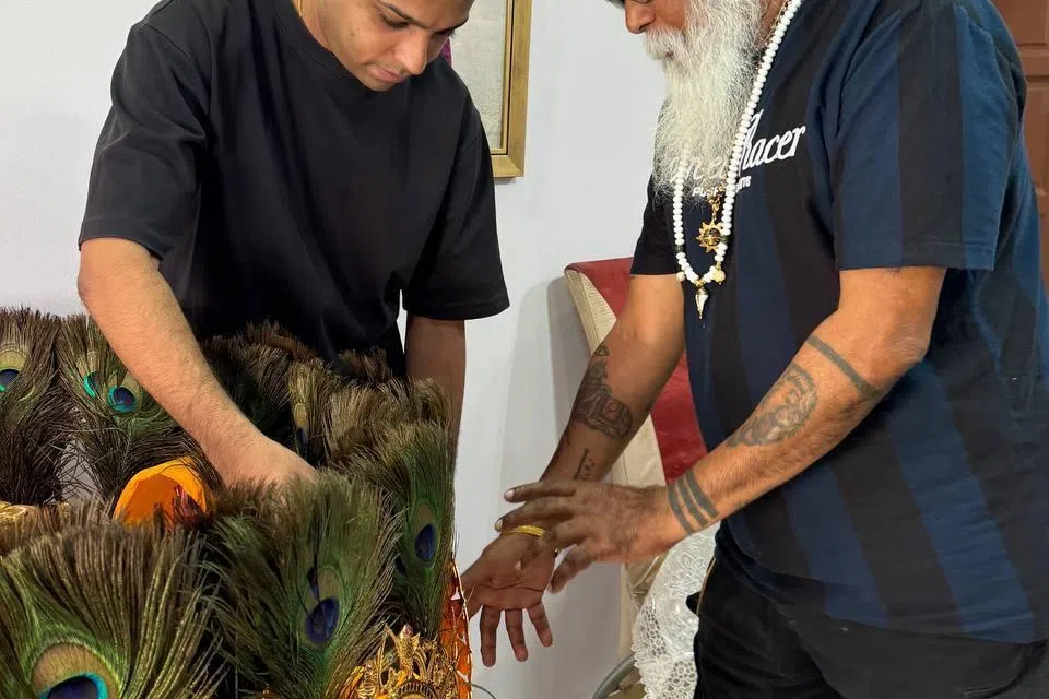 தலைமுறைகள் கடந்தும் தொடரும் காவடி மரபு  