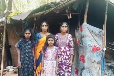 பத்மஸ்ரீ விருது பெற்ற ஓவியர் கிருஷ்ணனின் குடும்பத்தார்.
