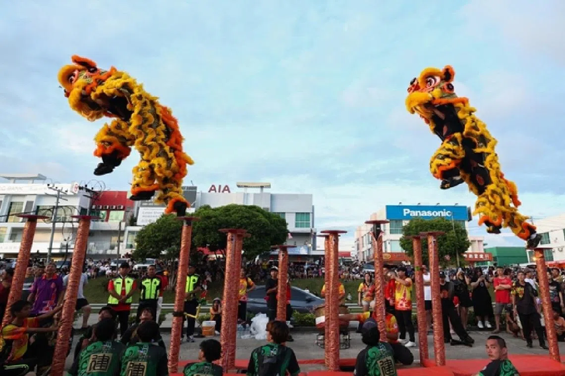 மலேசியாவில் அடுத்தடுத்து வரும் சீனப் புத்தாண்டு, ரமலான்: சில்லறை வணிகம், விருந்தோம்பல் துறையில் பெரும் எழுச்சி