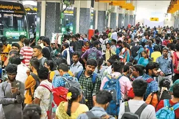 தீபாவளிக்குச் சொந்த ஊர்களுக்குச் செல்பவர்களுக்காக கிளாம்பாக்கம், கோயம்பேடு, மாதவரம் ஆகிய இடங்களில் இருந்து அக்டோபர் 16ஆம் தேதி முதல் அக்டோபர் 19ஆம் தேதி வரை 20,000க்கு மேற்பட்ட சிறப்புப் பேருந்துகள் இயக்கப்பட்டன.
