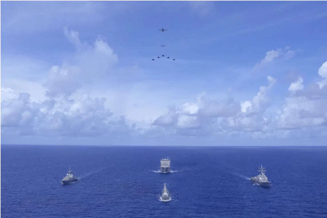 கடற்படைப் பயிற்சிகள் மேற்கொண்ட சிங்கப்பூர், அமெரிக்கா