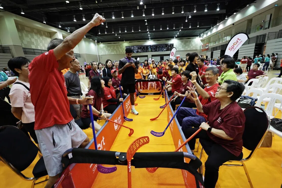 குடியிருப்பாளர்களுக்குச் சுகாதார நடவடிக்கைகளைத் தனிப்பயனாக்கிய முதல் நகரம் உட்லண்ட்ஸ்