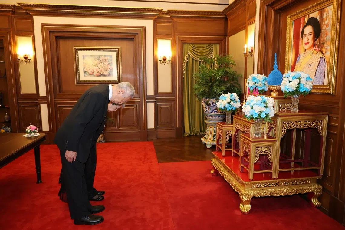 தாய்லாந்தின் முன்னாள் அரசியாருக்கு மூத்த அமைச்சர் லீ அஞ்சலி