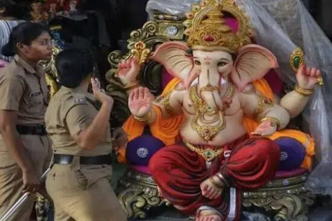 புதிய முயற்சி மும்பை பிள்ளையார் சதுர்த்தி விழாவில் சோதித்துப் பார்க்கப்பட்டது.