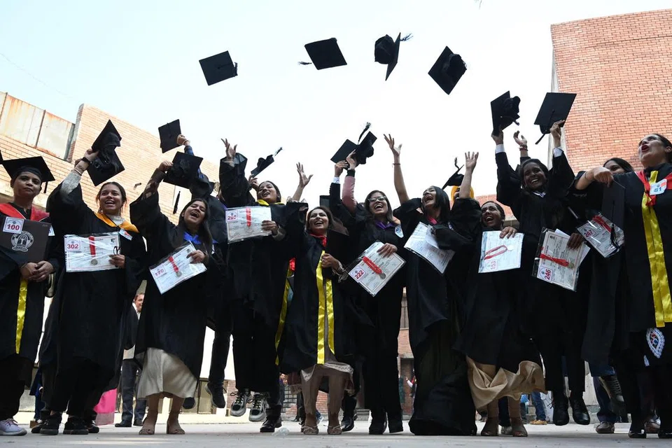 9871f3ff-c19a-4f85-a5eb-8ec62f43edb5