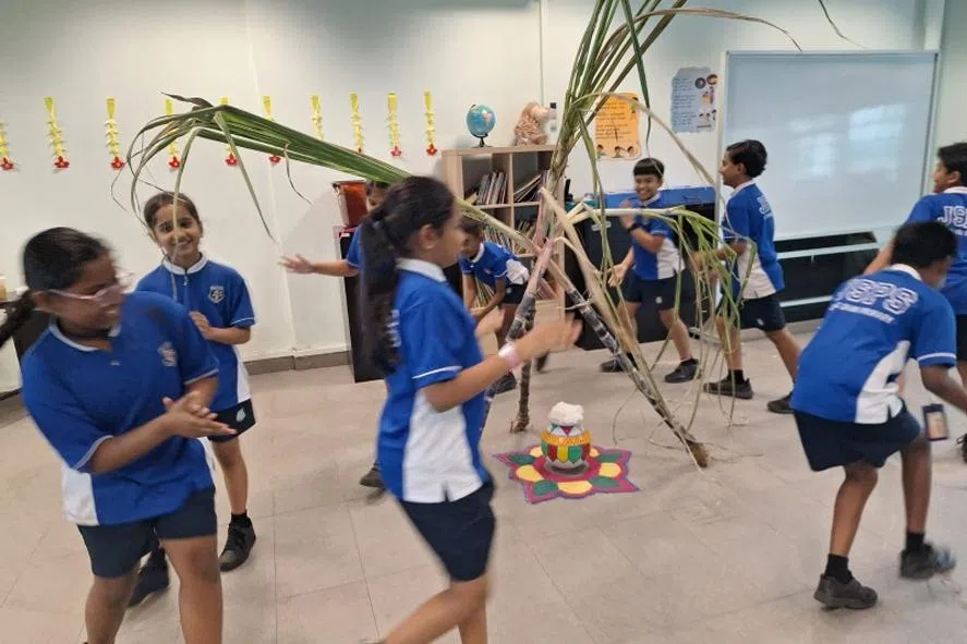 ஜிங் ஷான் பள்ளியில் களைகட்டிய பொங்கல் விழா!