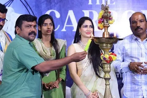 ‘தி கேரம் குயின்’ படத் தொடக்க விழா சென்னையில் நடைபெற்றது.