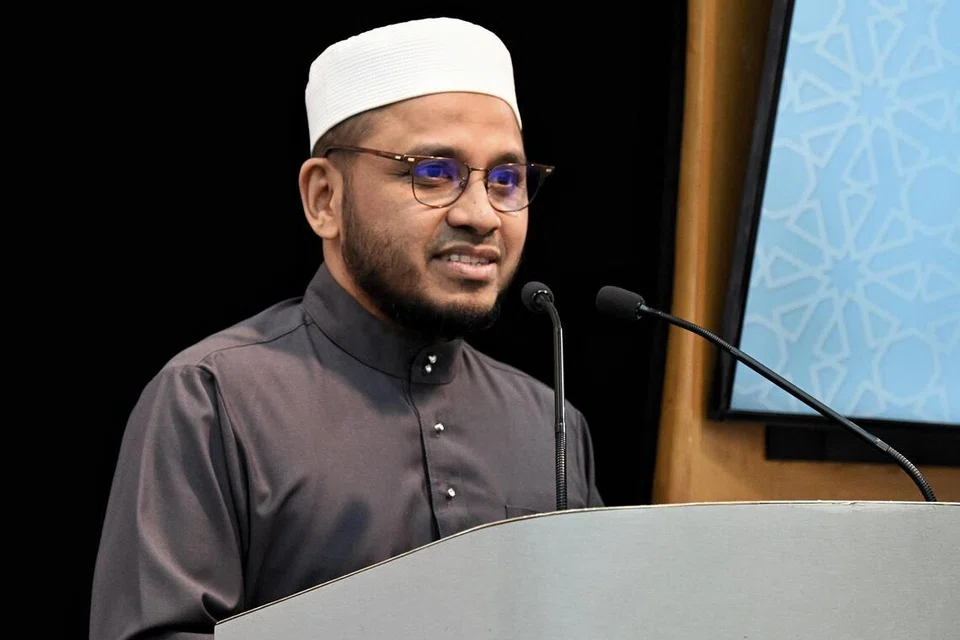 பாதுகாப்பு குறைந்துவரும் உலகில் மரியாதை, மாண்பு, பரிவு ஆகிய குணங்களைக் காண்பது நாளடைவில் அரிதாகி வருவதாக சிங்கப்பூரின் முஃப்தி நசிருதீன் முகம்மது நசிர் குறிப்பிட்டார்.