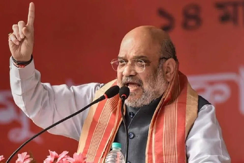 மேற்குவங்க மாநில சட்டமன்றத் தேர்தலை முன்னிட்டு அம்மாநிலத்தில் பல வாக்குறுதிகளை அறிவித்தார் மத்திய அமைச்சர் அமித்ஷா.