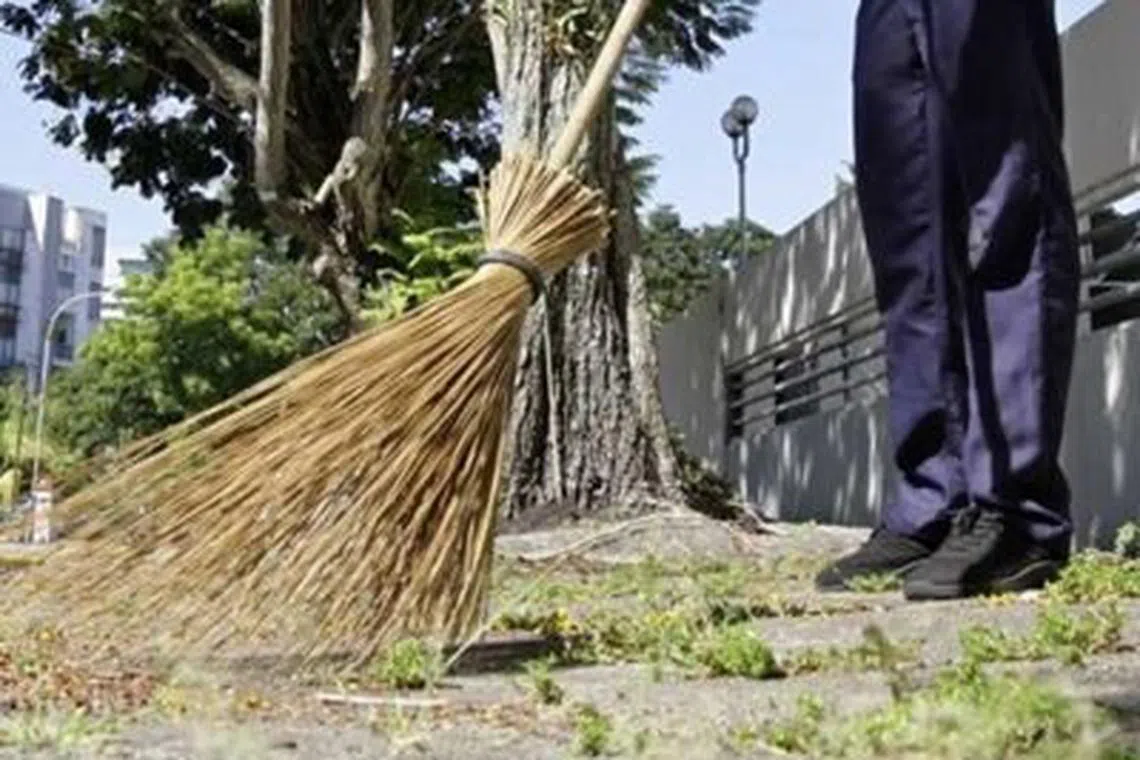 குப்பை கொட்டினால் தண்டனை விதிக்க மலேசியாவில் புதுச்சட்டம் அறிமுகம்