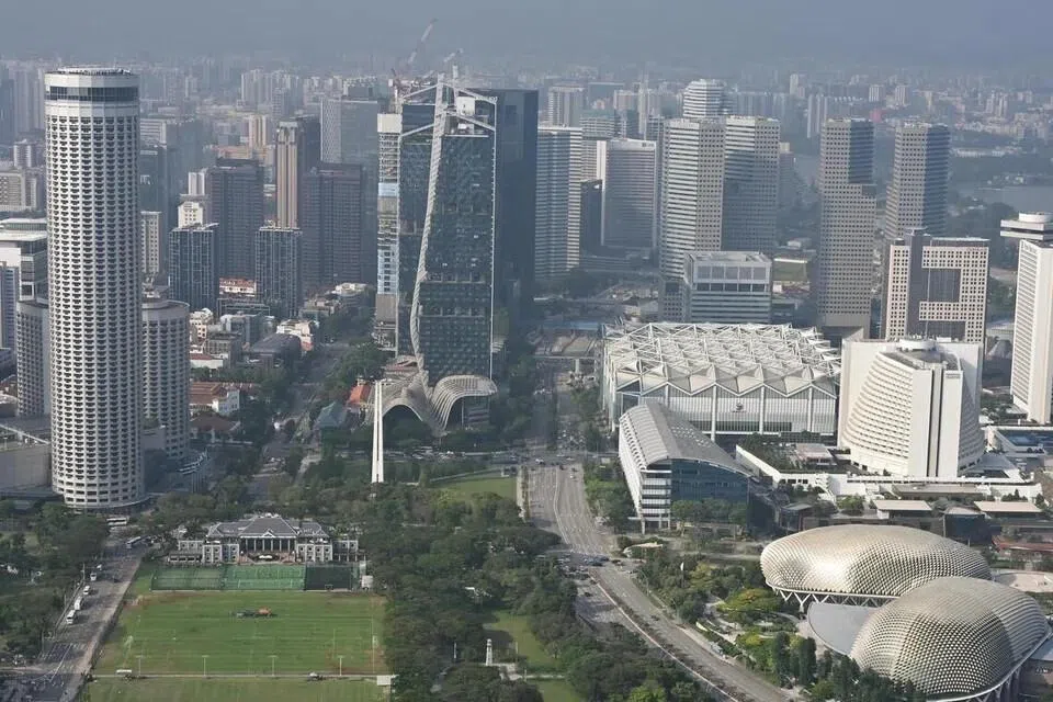 மலேசியாவில் காட்டுத்தீ நீடித்தால் சிங்கப்பூரில் புகைமூட்டத்தை எதிர்பார்க்கலாம்