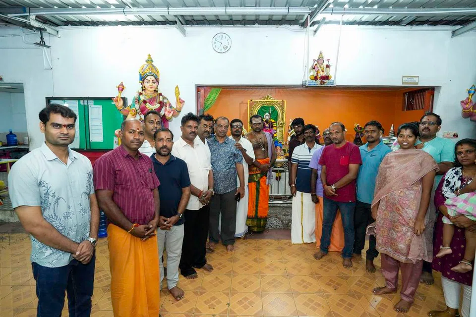 ஆன்மிகத்துடன் அருந்தமிழையும் வளர்க்கும் பாத்தாம் தமிழ்ச் சமூகத்தினர்.