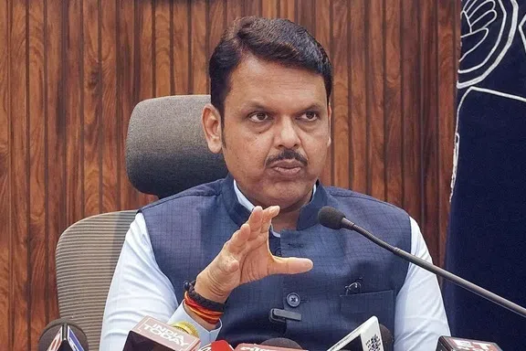 விழிபிதுங்கும் மும்பை: போக்குவரத்து நெரிசலைச் சமாளிக்க புதிய சுரங்கப் பாதைகள்