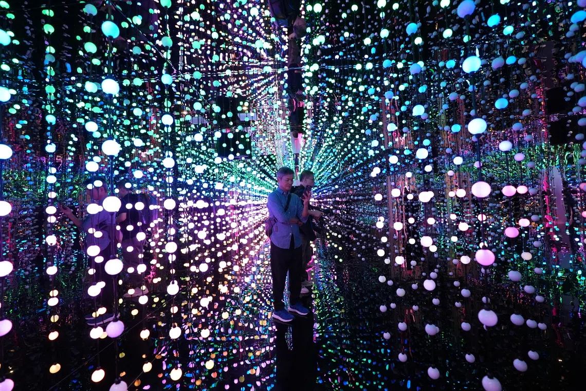 மகிழ்ச்சியைத் தூண்டும் ‘டோப்பமின் லேண்ட்’ கண்காட்சி