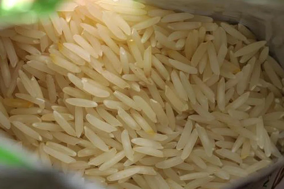 ஒரு மெட்ரிக் டன் பாசுமதி அரிசியின் குறைந்தபட்ச விலை 1,200 டாலர் என நிர்ணயிக்கப் பட்டுள்ளது.
