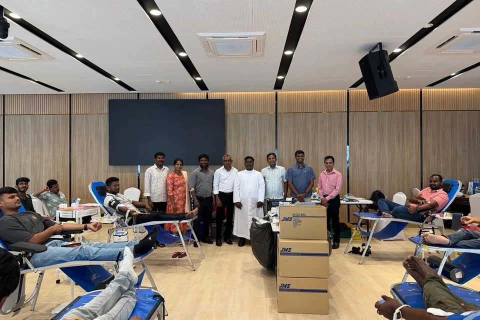 சிங்கப்பூர் லூர்து அன்னை தேவாலயத் தமிழ்ச் சமூகத்தின் ஏற்பாட்டில் நடைபெற்ற ரத்ததான முகாமில் 59 பேர் ஞாயிற்றுக்கிழமையன்று (‌ஜூன் 21) ரத்த தானம் செய்தனர்.