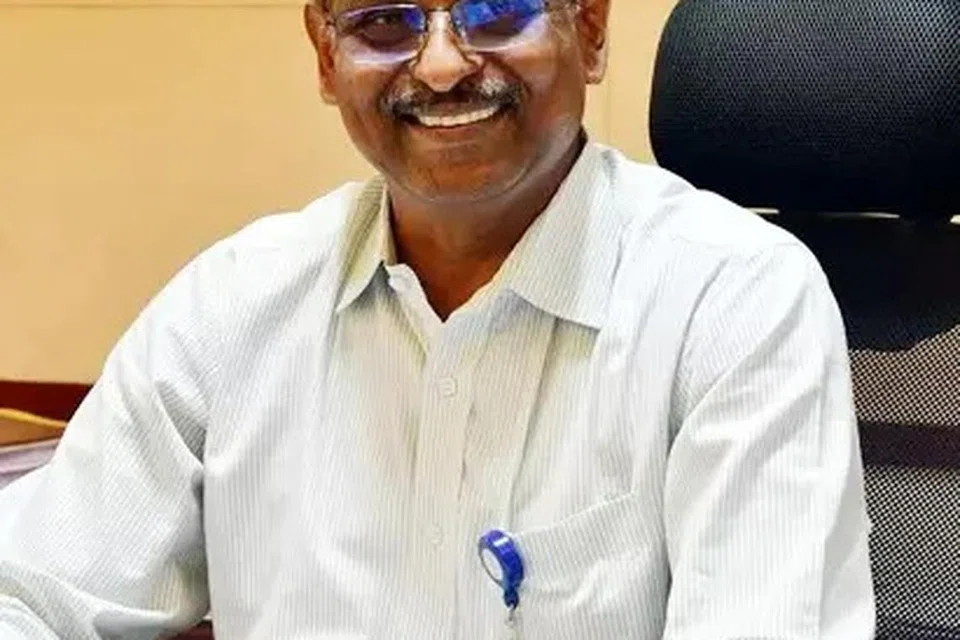 இஸ்ரோ தலைவர் நாராயணன்.