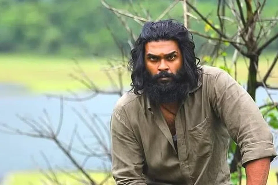 சண்முக பாண்டியன்.