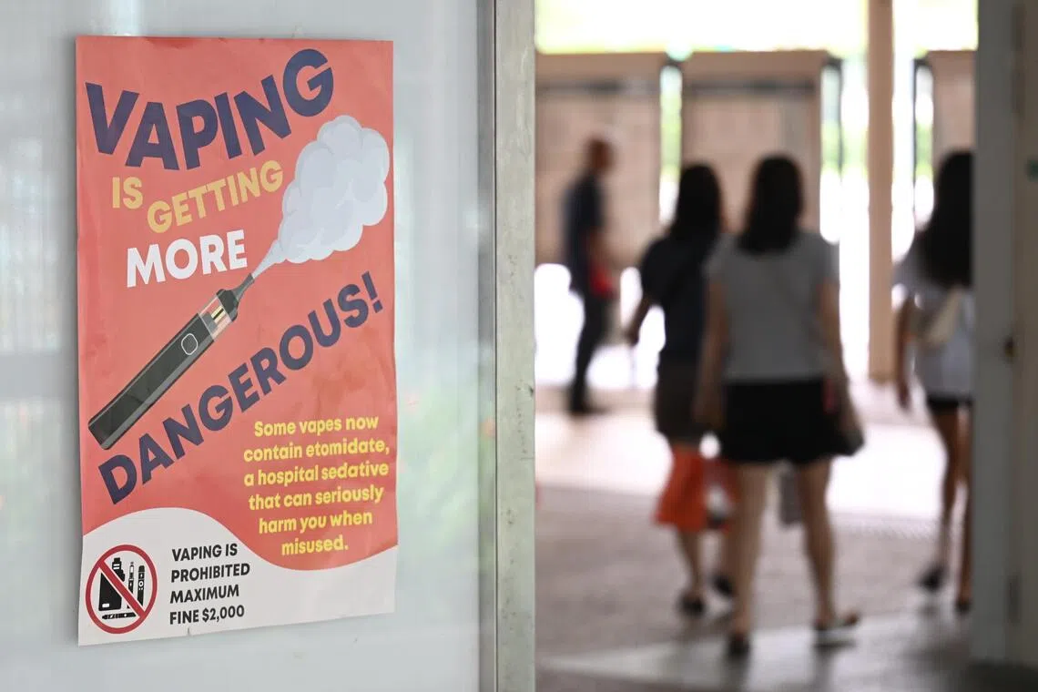 மின்சிகரெட் குற்றங்களுக்காகப் பிடிபட்ட 2,700 பேர்