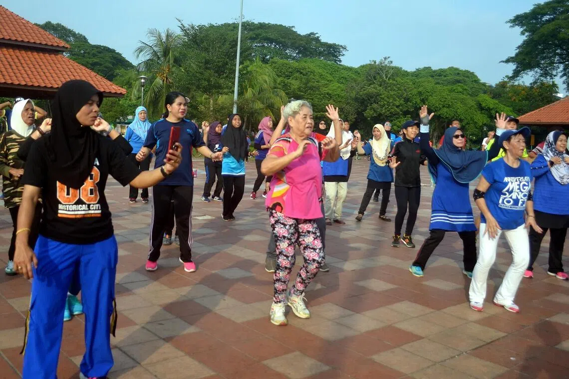 மலேசியா: 60 வயதுக்கு மேல் உள்ளவர்களில் 14% ஆரோக்கியமாக மூப்படைகிறார்கள்