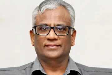 பொது சுகாதாரத் துறை இயக்குநர் செல்வநாயகம்.
