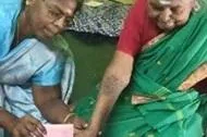 தமிழகத்தில் அஞ்சல் வாக்குப்பதிவு தொடங்கியது