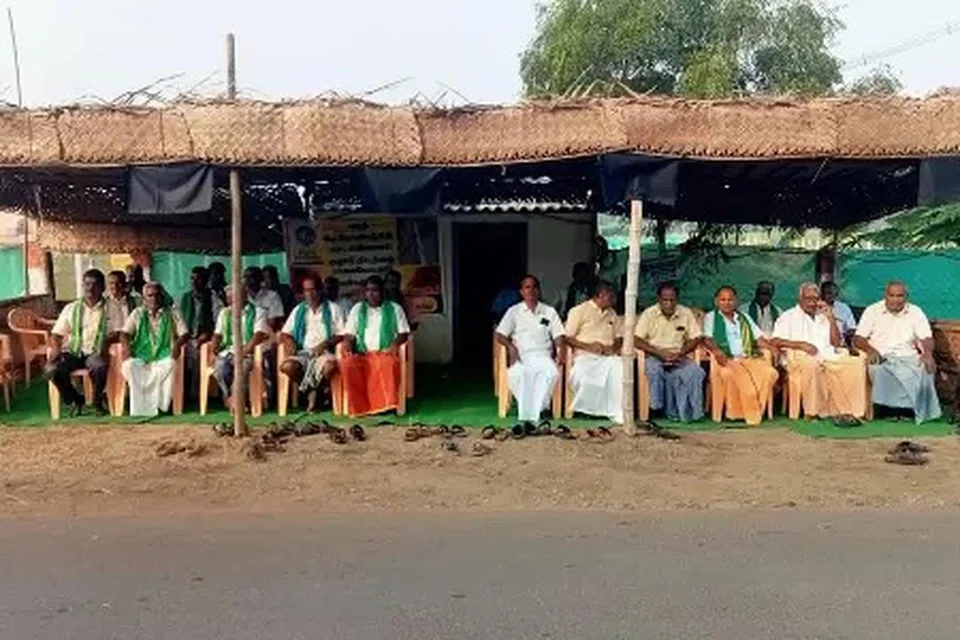 எரிவாயுக் குழாய்களைப் பதிக்க நடவடிக்கை எடுக்கப்பட்டு வருவதாகக் கூறப்படுகிறது.