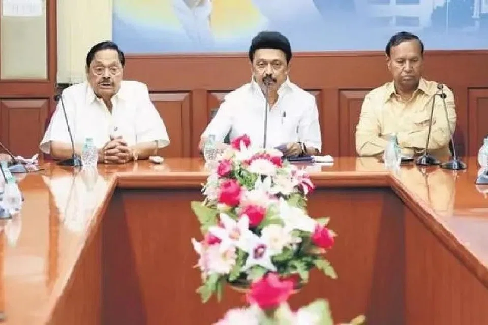 திமுக நாடாளுமன்ற உறுப்பினர்கள் கூட்டத்தில் முதல்வர் மு.க.ஸ்டாலின்.