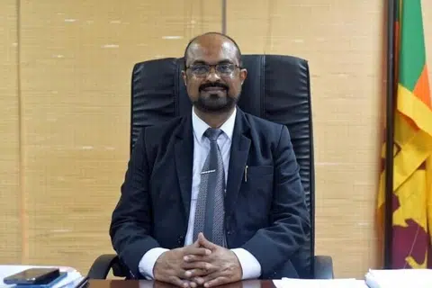 இலங்கையின் எரிசக்தி அமைச்சர் குமார ஜெயக்கொடி, ஊழல் குற்றச்சாட்டுகளைத் தொடர்ந்து பதவி விலகியிருக்கிறார்.